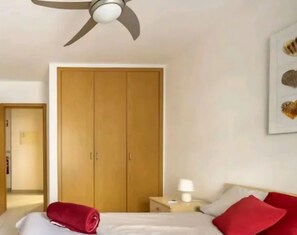 1 Schlafzimmer, Bügeleisen/Bügelbrett, kostenloses WLAN, Bettwäsche