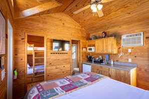 2 soverom, wi-fi og sengetøy