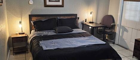 1 bedroom, desk, iron/ironing board, free WiFi