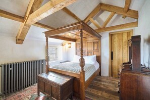 1 bedroom, iron/ironing board, WiFi, bed sheets - Host & Stay | Potters Cottage @ Beamish Museum (Beamish)