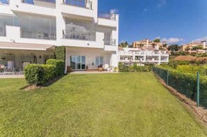 Exterior - Total tranquility with fabulous views of the Mediterranean Sea (Ojen)