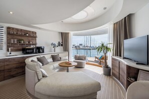 Living area - Luxury Floating Apartment Amor (Split)