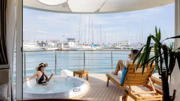 Bain à remous extérieur