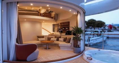 Luxury Floating Apartment Amor
