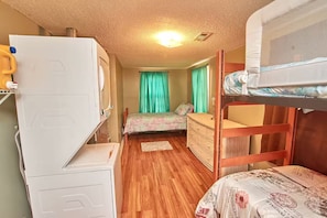 3 bedrooms, iron/ironing board, travel cot, free WiFi