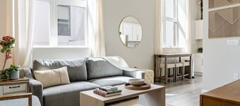 Stylish Wooster Square Home Walk to Yale