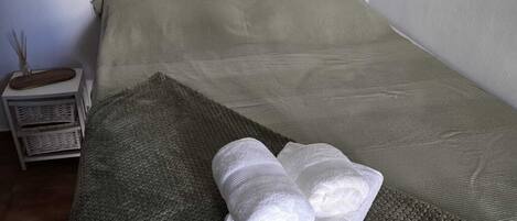 2 bedrooms, bed sheets