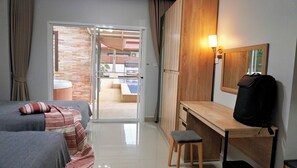 6 bedrooms, free WiFi, bed sheets - Luxury 6BHK Private Pool Villa In Pattaya by - Ozy Stays (Muang Pattaya)