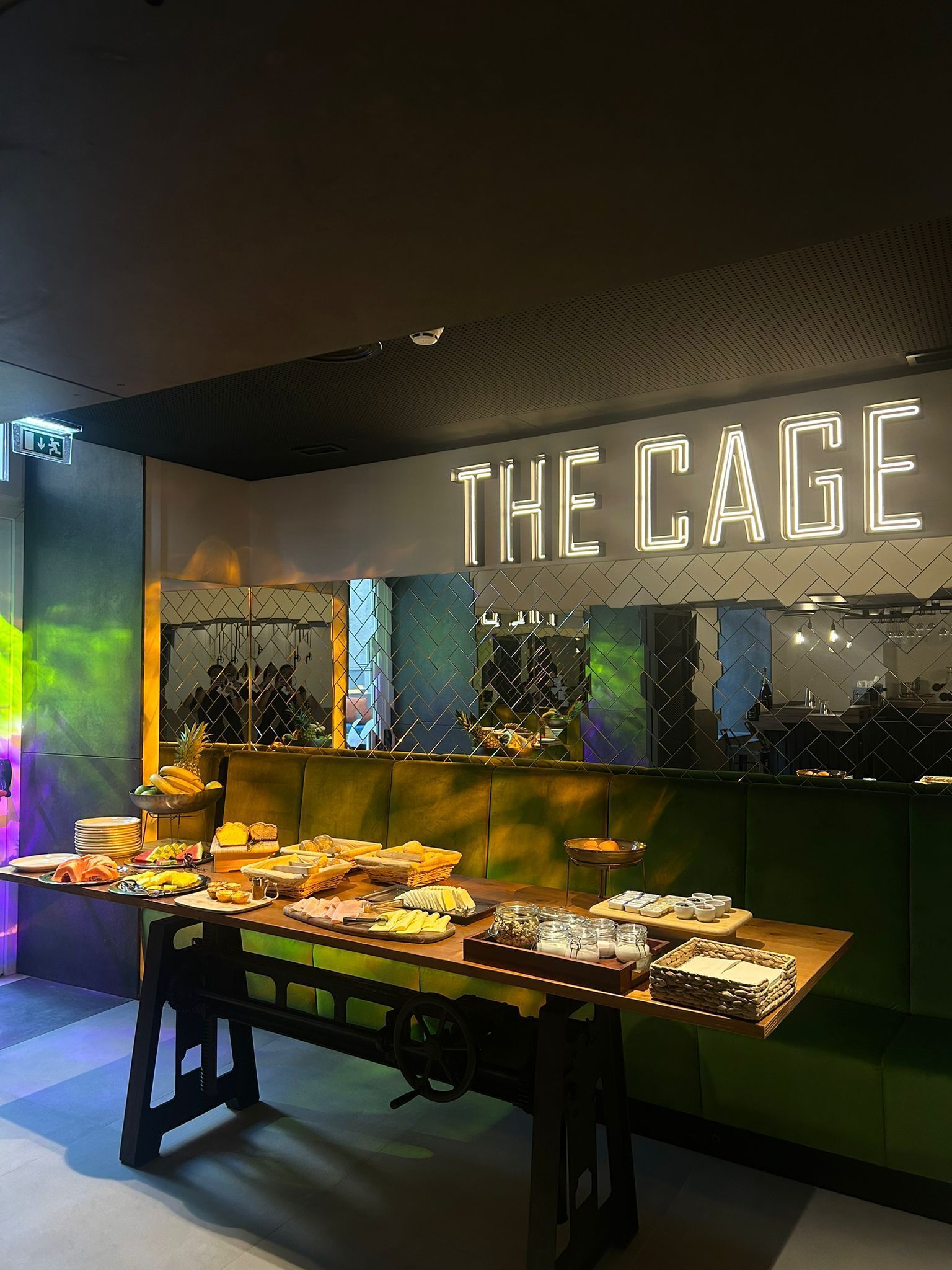 Desayuno buffet (EUR 15.00 por persona) 