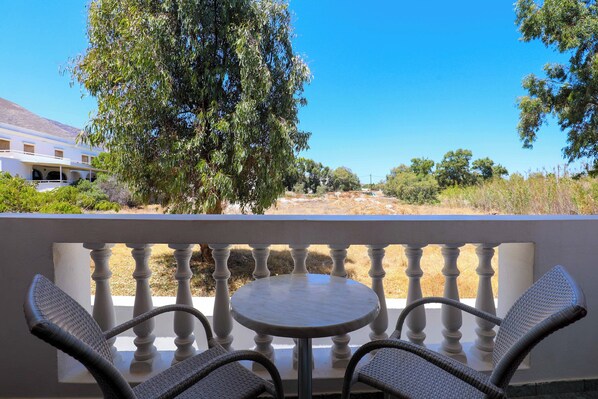 Classic-Doppelzimmer, Balkon, Blick auf den Innenhof | Blick vom Balkon