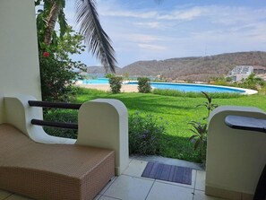Family Condo, Courtyard View | Terrace/patio - CDM By YALP (Santa María Huatulco)