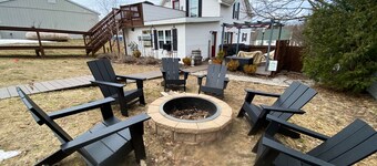 Leelanau Farmhouse Ste 3