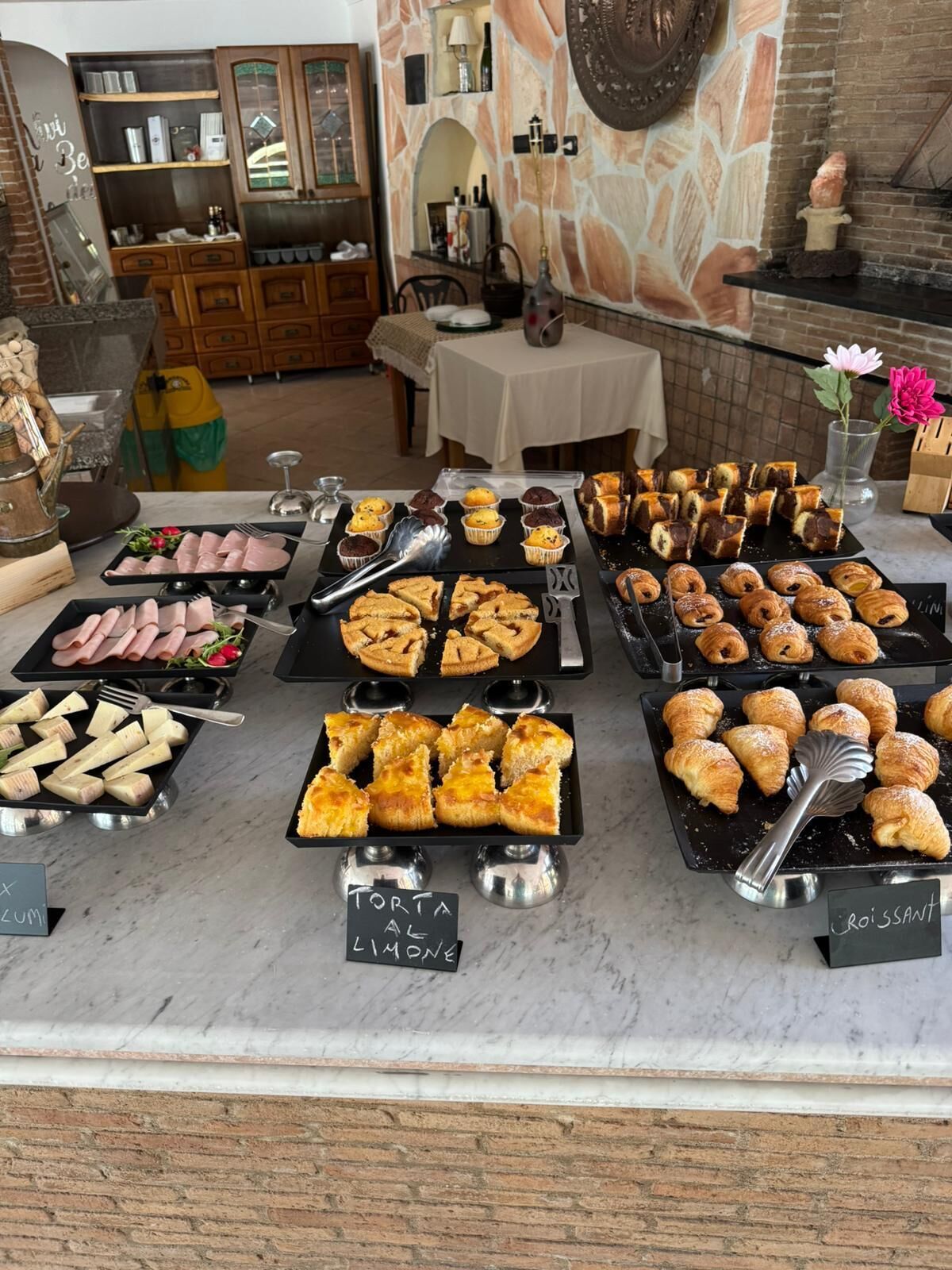 包含每日全套早餐