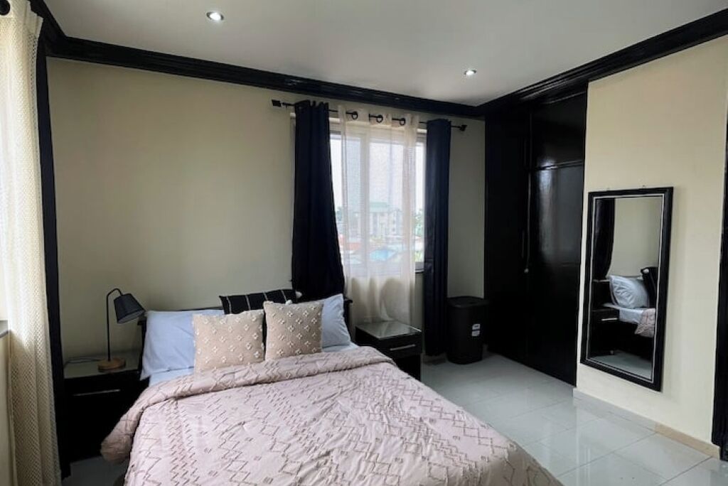 1 غرفة نوم وواي فاي وملاءات أسرّة