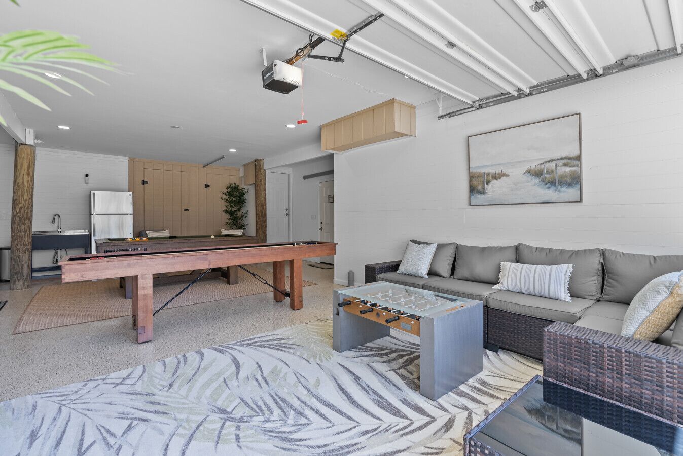 Smart TV, chimenea y futbolito 