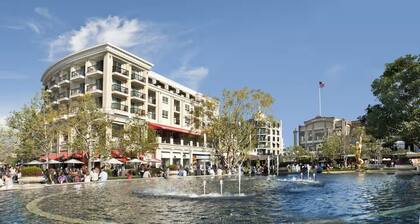 Modern Studio in Central Glendale – Pool, Jacuzzi & Free Parking!