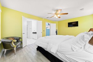 4 bedrooms, in-room safe, iron/ironing board, free WiFi - Spacious & Cozy Sugar Land Home – Perfect for Families and Remote Workers (Sugar Land)