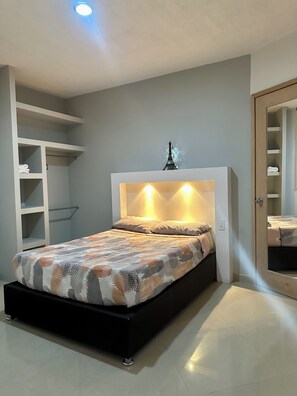 2 bedrooms, WiFi, bed sheets