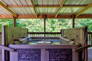 Bain à remous extérieur