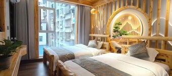 Home Inn Huayi Hotel (Wudangshan Jingqu Rukou Road)