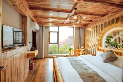 Home Inn Huayi Hotel (Wudangshan Jingqu Rukou Road)