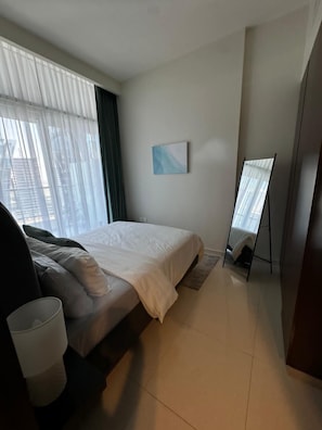1 bedroom, iron/ironing board, free WiFi - 1BHK Burj View. Near Dubai Mall & Metro  (Dubai)