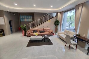 Unclassified image, 4 of 20, button - Holiday Inn (Yanqi)