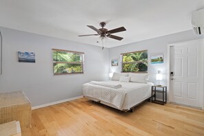 4 Schlafzimmer, Bügeleisen/Bügelbrett, Bettwäsche