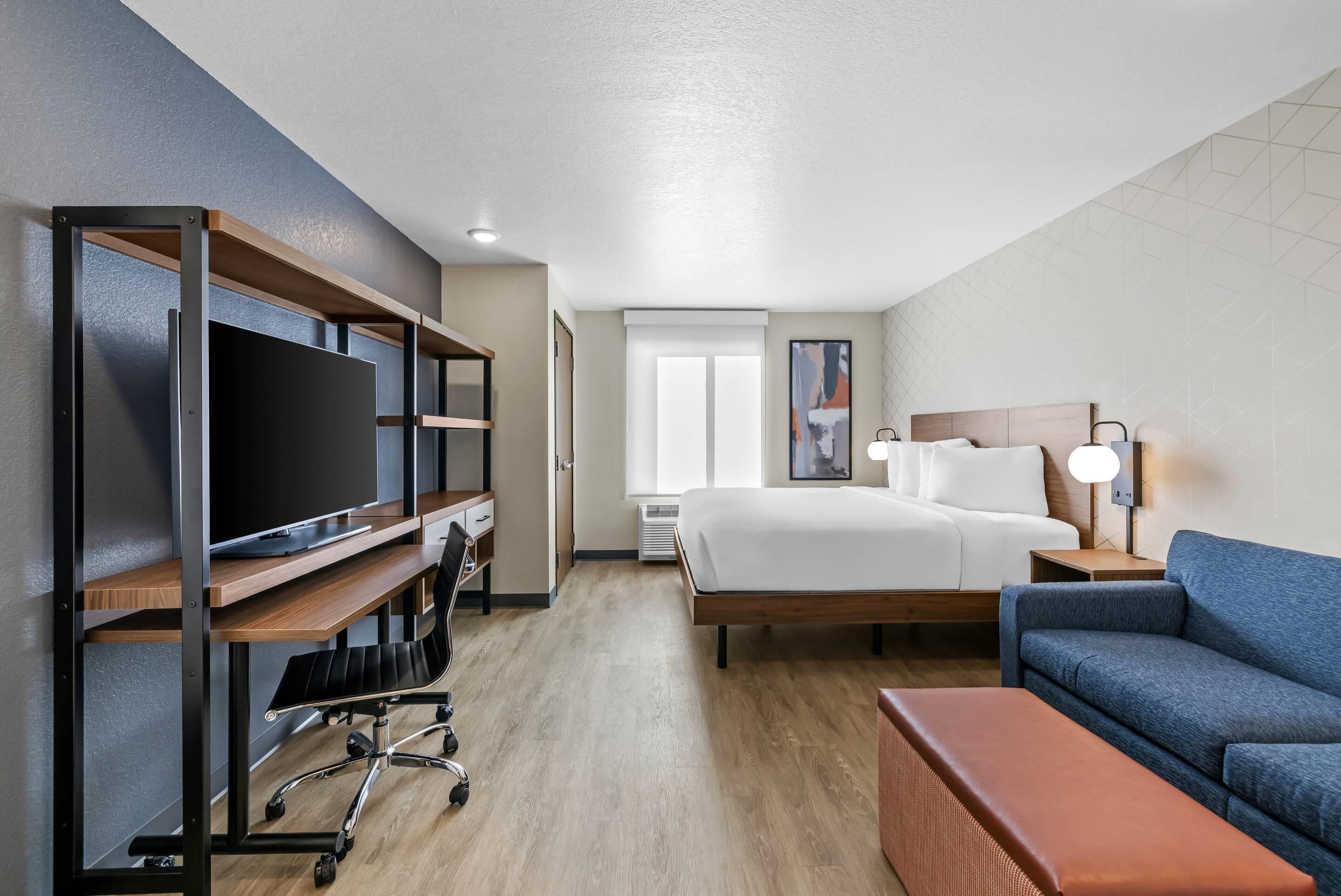 Bureau, espace de travail pour ordinateur portable, Wi-Fi gratuit