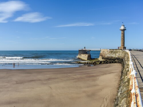 2 bedroom accommodation in Whitby