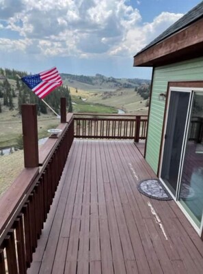 Terrace/patio - Luxurious Cabin Along the Tarryall Creek (Jefferson)