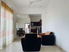 32-inch flat-screen TV with digital channels