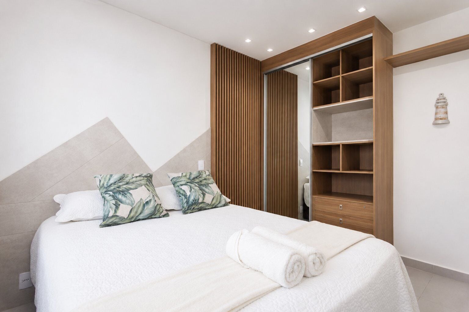 Deluxe Villa | 3 bedrooms, blackout drapes, iron/ironing board, WiFi (free)