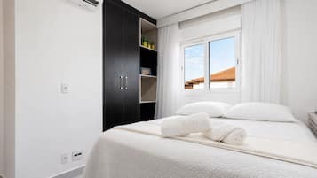 Vila luxo | 3 quartos, cortinas blackout, ferros/tábuas de passar roupa