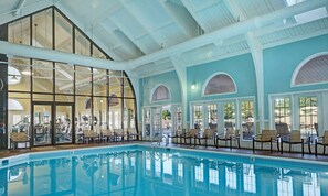 Indoor pool, outdoor pool - More to do than you will have time for ! (Williamsburg)