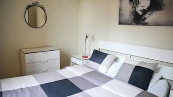 2 dormitorios, tabla de planchar con plancha, wifi y ropa de cama