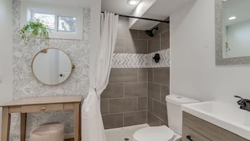 Hair dryer, towels