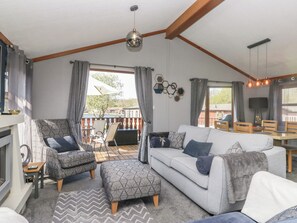 Cottage | Living area