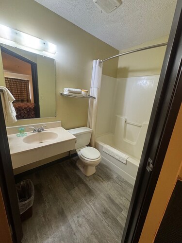 Smart Choice Inn 