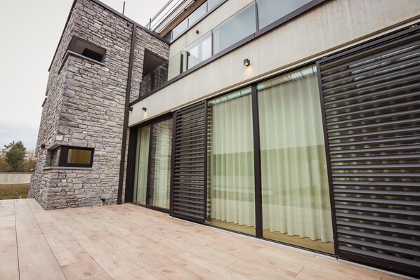 Apartment | Balcony - Apartment Near Durbuy Old Town & Golf (Durbuy)