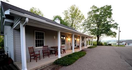 Spacious 2 BR home, just minutes from Berlin, OH.