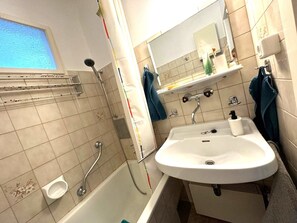 Apartment | Bathroom - Apartment Near Schonbrunn Palace Vienna (Vienna)