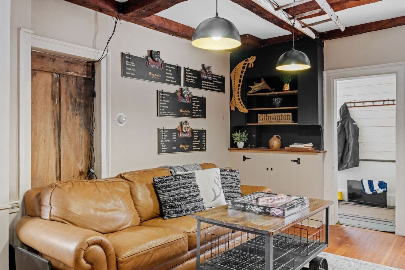 Comfort meets convenience in this bright social space.