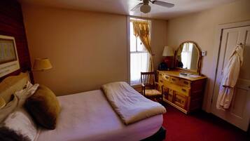 1 bedroom, travel crib, WiFi, bed sheets