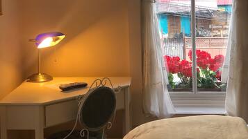 7 bedrooms, iron/ironing board, travel crib, WiFi