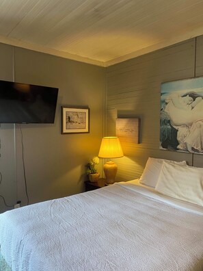2 Schlafzimmer, Schreibtisch, Bügeleisen/Bügelbrett, Reisekinderbett
