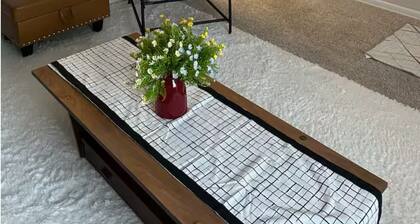 Charming 3-bedroom house with WiFi, AC in fantastic Columbus