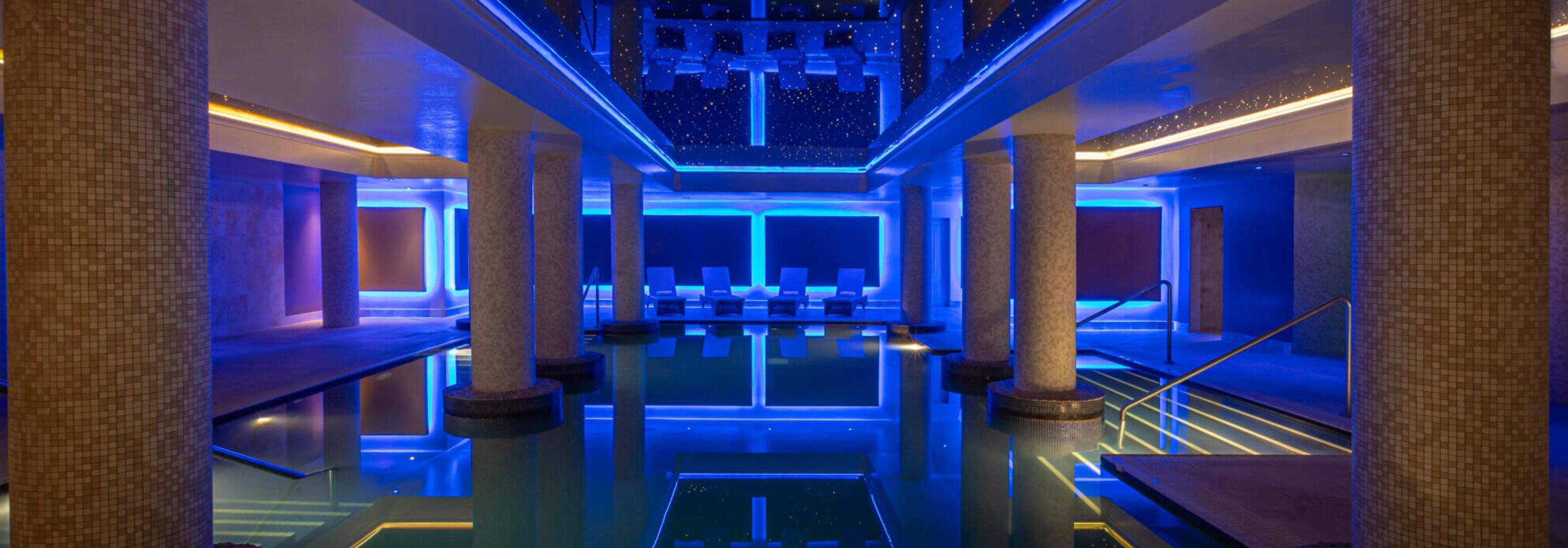 Hotel Swimming Pool - our guests enjoy free access.