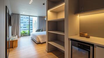 Elite Apartment, Terrace | 1 bedroom, minibar, in-room safe, free WiFi