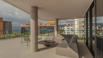 Elite Room, 1 King Bed, Non Smoking (Terrace Residence ) | Terrace/patio